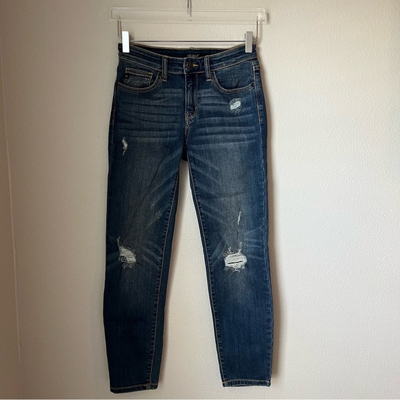 Judy Blue Relaxed Fit Distressed Jeans Size 5/27 Style JB8289DK - Picture 1 of 7